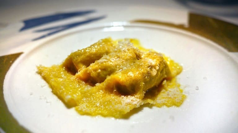 Tortelli di zucca con amaretti, mostarda e Parmigiano Reggiano