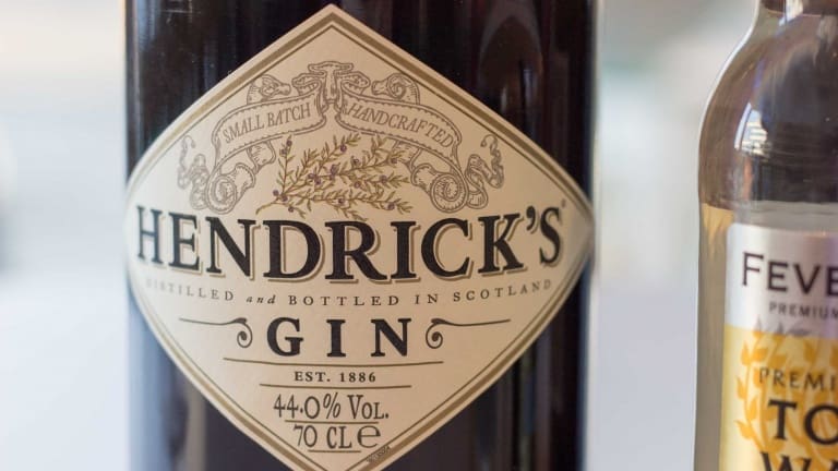 Hendrick's gin fever tree tonic, gin tonic. Cocktail da abbinare alle ostriche