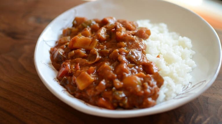 Curry di verdure, ricette vegane indiane con curry cumino, cibo indiano