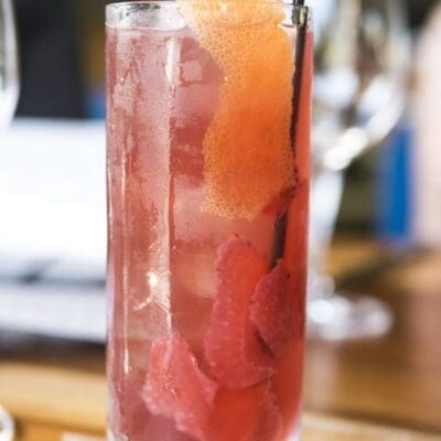Punch al rum con pompelmo rosa, con sedano e salvia la ricetta cocktail 2016