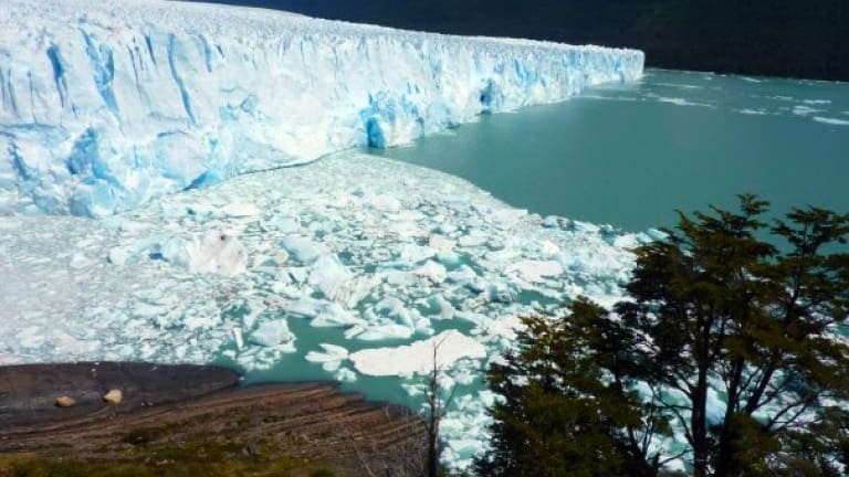 Perito Moreno Argentina Glacier best place to visit in Argentina trekking trials