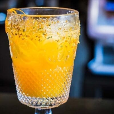 Cocktail Fenice, aperitivo alcolico con tequila succo d'arancia Biancosarti