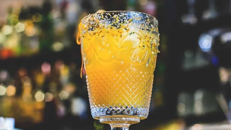 Cocktail Fenice, cocktail alcolico da aperitivo con succo di arancia e tequila