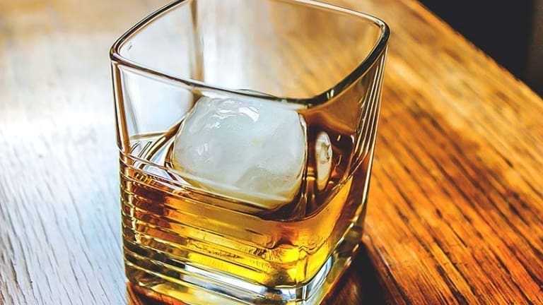 differenze tra Scotch whisky single malt, blended, whisky irlandese, Bourbon americano, Rye e whisky giapponese