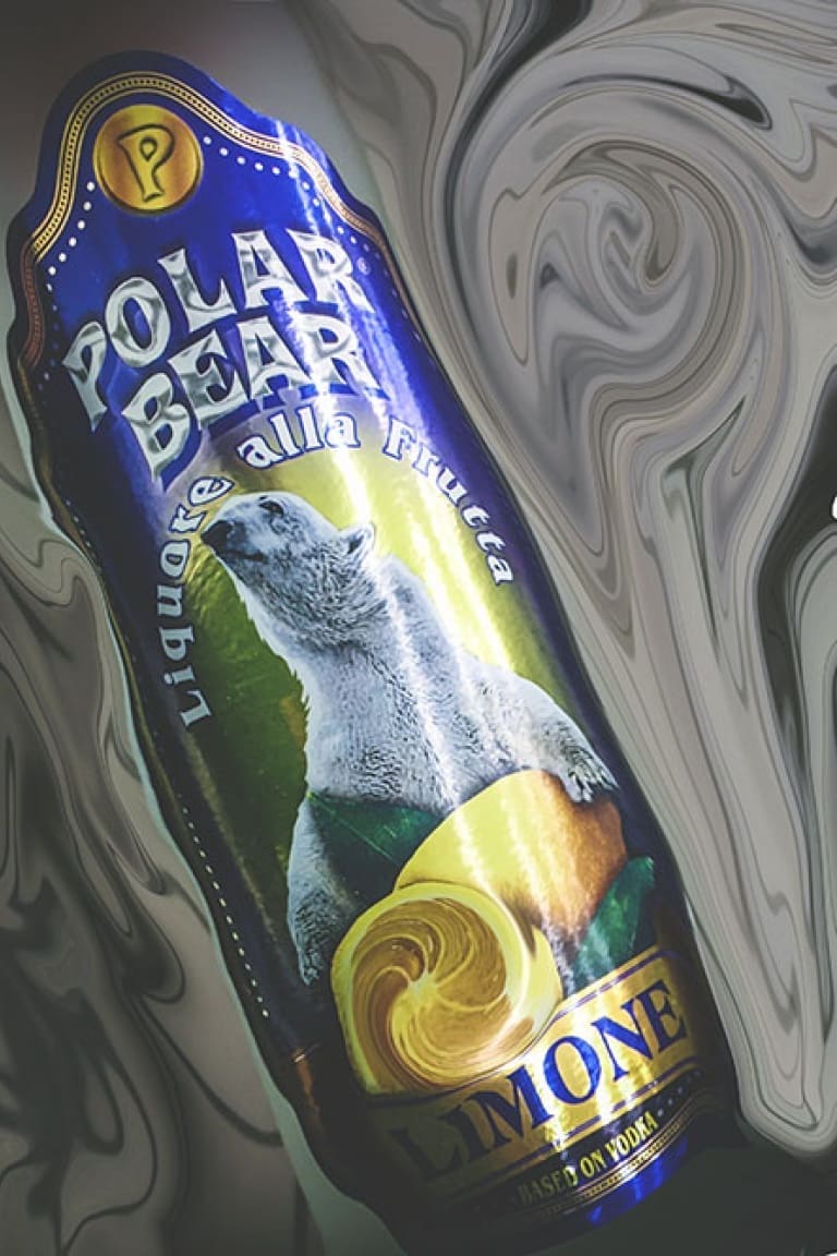 Fake Food: la vodka peggiore della storia dell'umanità è la Polar Bear liquore