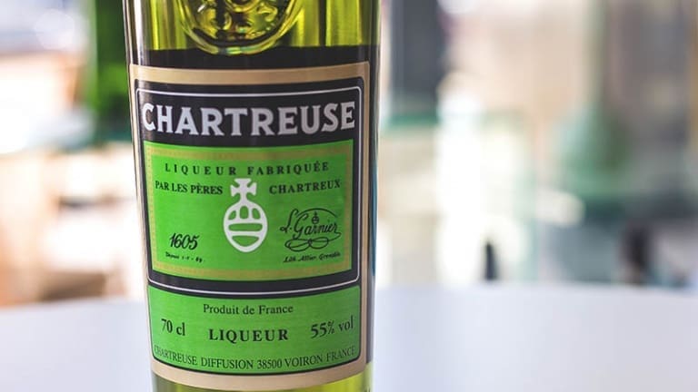 Green Chartreuse liqueur tasting notes, what are the ingredients price and cocktail