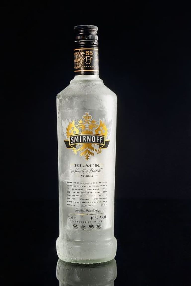 Black Smirnoff vodka: recensione, scheda tecnica, prezzo e i cocktail da fare