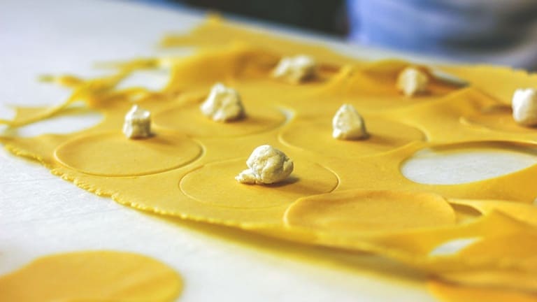 Cappelletti romagnoli recipe, puff pastry with cheese filling, fresh pasta