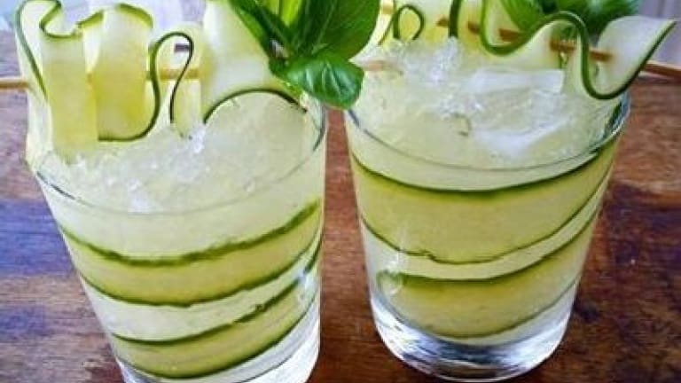 Cocktail perfetto con Tequila, cetriolo e basilico