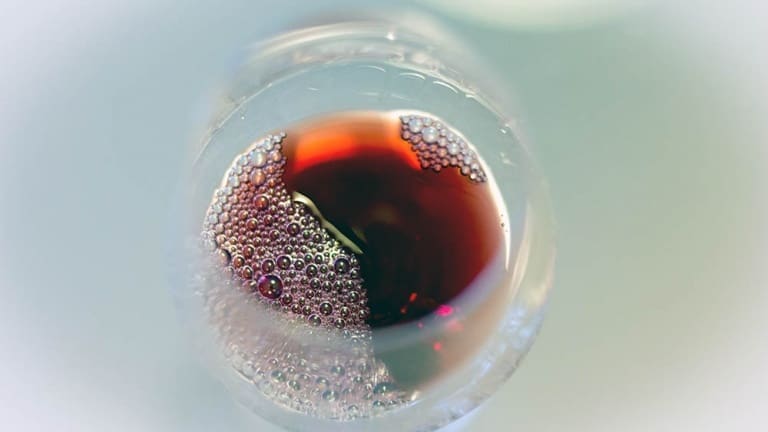 Bicchiere di Chianti Classico, vino rosso toscano caratteristiche profumi sapori