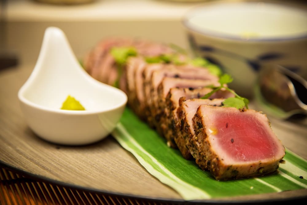 Seared tuna steaks with wasabi cream: the perfect recipe