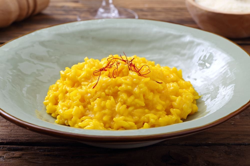 How to make risotto alla Milanese with saffron and bone marrow: the perfect recipe