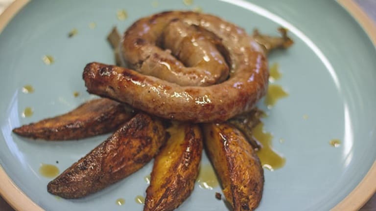 Roero food pairings, grilled meat and smoked sausages