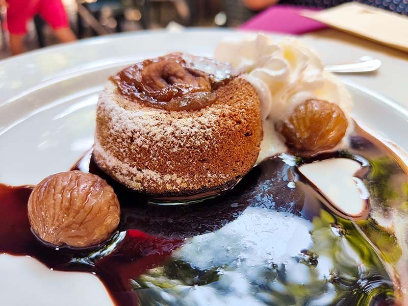 Chestnut donut, served hot with dark chocolate and cream, review Albergo Ristorante Camaldoli Di Tassini