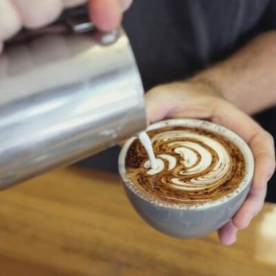 The Perfect Vegan Cappuccino: Tips and Tricks for a Delicious Almond Milk Beverage