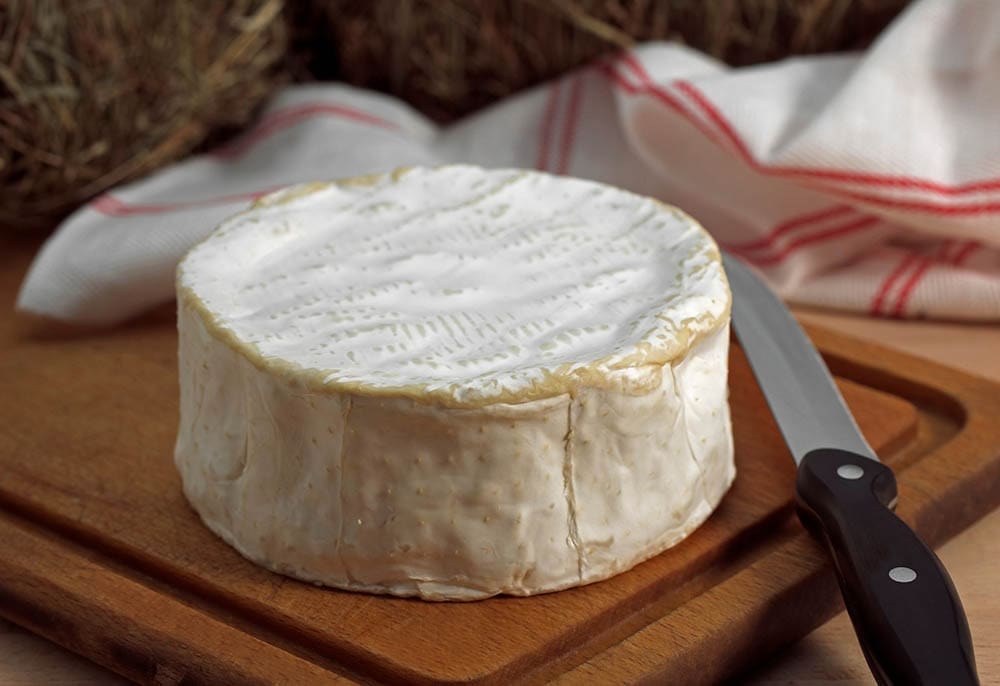 Brillat-Savarin formaggio francese: storia, sapore, caratteristiche
